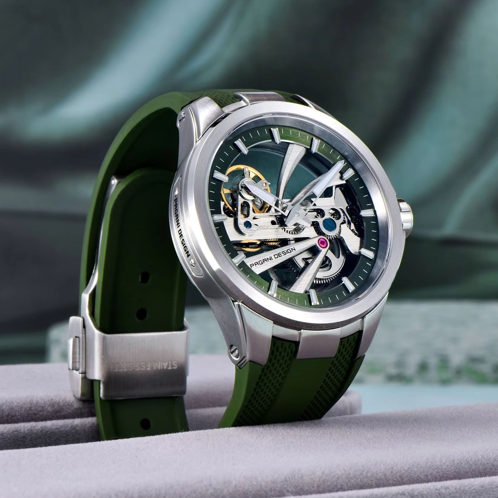 Zielony Szkielet PAGANI DESIGN – Rubber Strap Diver recenzja i cena
